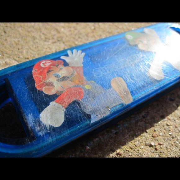 Nintendo 3DS Super Mario Luigi Plastic Game Storage Case Scuffed 3 Games Shift - Picture 2 of 10